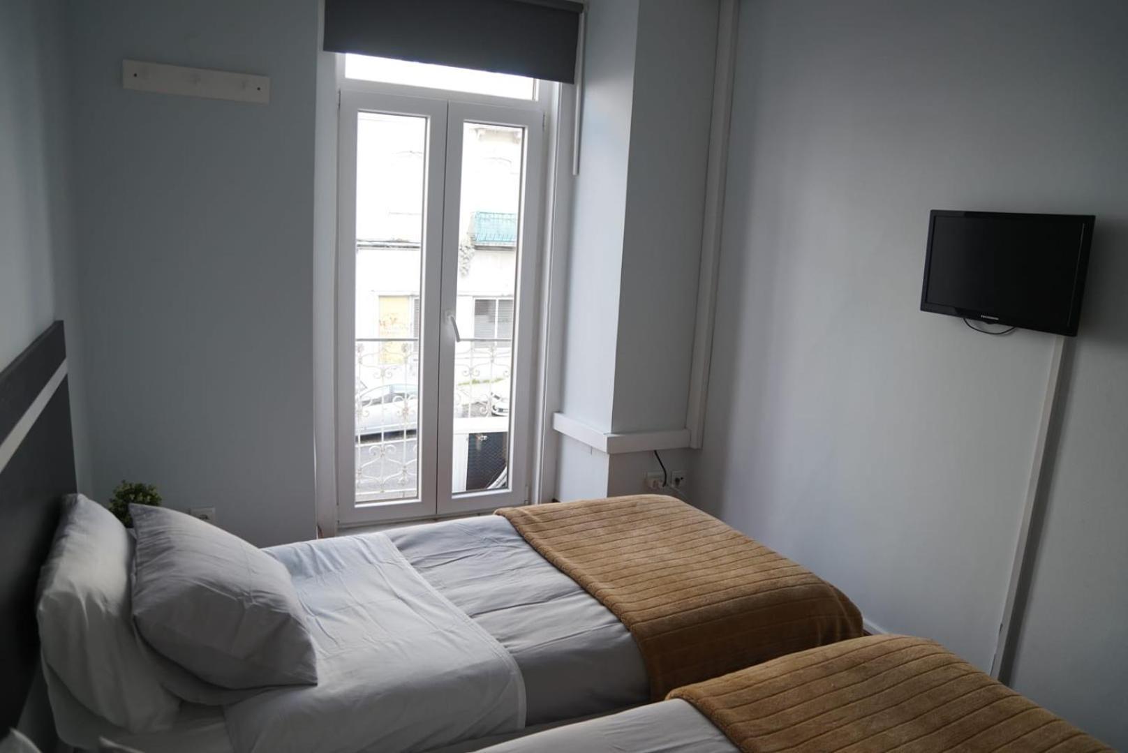 Bisengototo Homestay Lisbon Luaran gambar